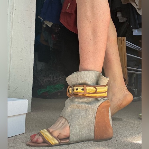 80%20 Molly open toe leather strap booties size 8.5us - Picture 9 of 10